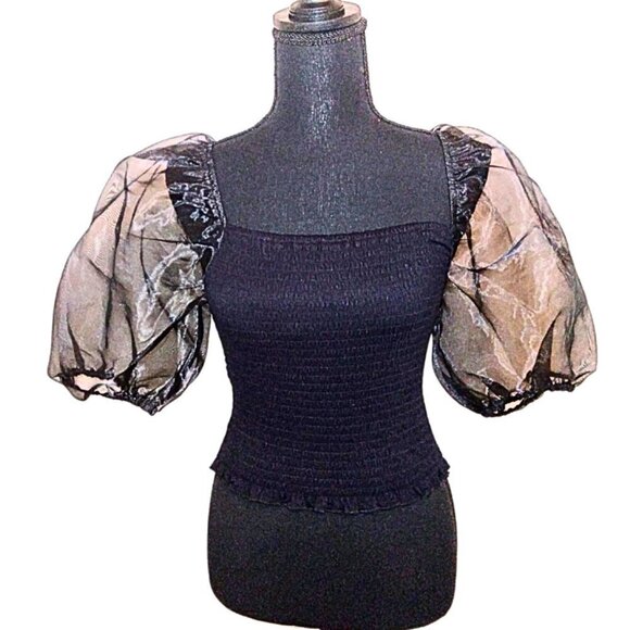 FOREVER 21 BLACK CROP TOP WITH ORGANZA PUFF SLEEVES - Picture 1 of 4